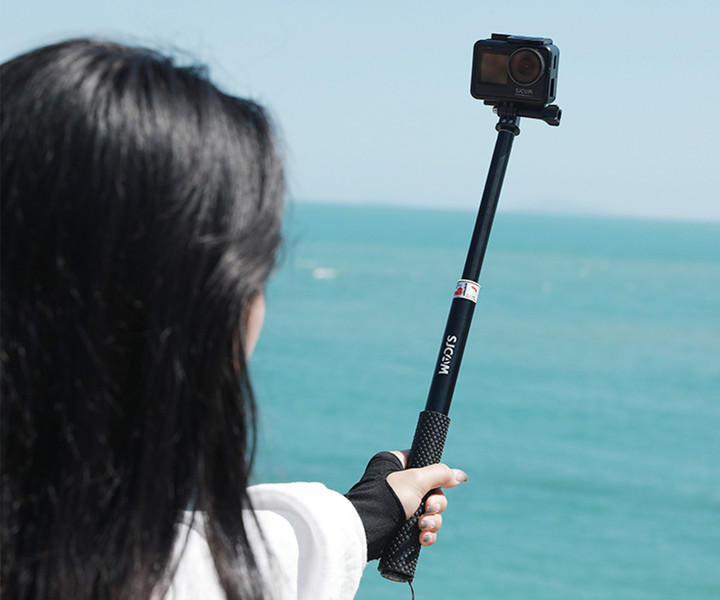 zakaj potrebujete selfie stick SJCAM