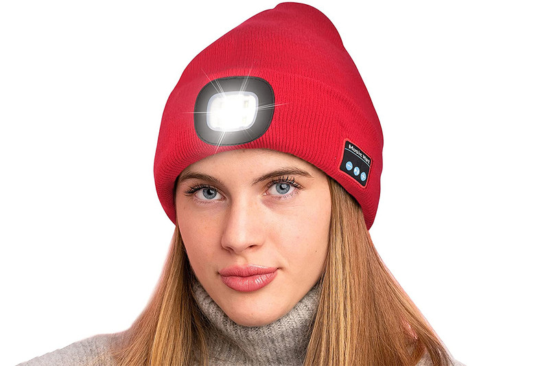 Edinstvena kapa z LED osvetlitvijo