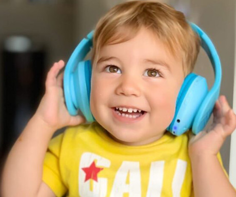 PowerLocus P2 KIDS brezžične naglavne slušalke, otroške, Bluetooth, polnilna baterija, do 15 ur, LED osvetlitev, zložljive, USB Type-C, AUX, +torbica, modre