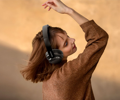 Blackview FITBUDS H1 brezžične naglavne slušalke, Bluetooth 5.4, 3D Stereo, Hybrid ANC & ENC, klicanje, mikrofon, polnilna baterija, do 65 ur, zložljive, USB Type-C, črne (Nimbus Black)