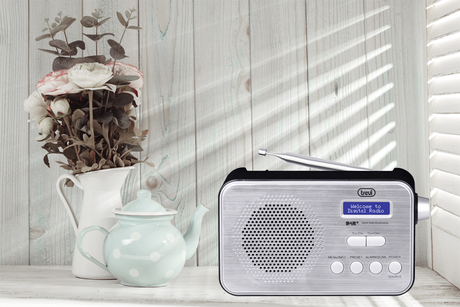 TREVI 7F92R Prenosni digitalni radio, DAB/DAB+/FM, črn