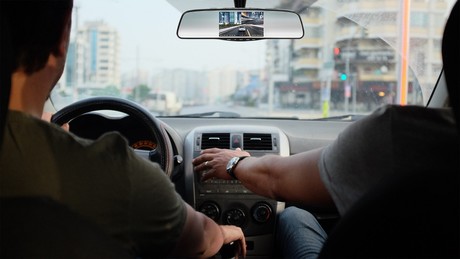 EOL - Pametno avto ogledalo NAVITEL MR250 NV, prednja in zadnja avto kamera, Full HD, 5" IPS zaslon, Night Vision, 160° snemalni kot, G-senzor, aplikacija