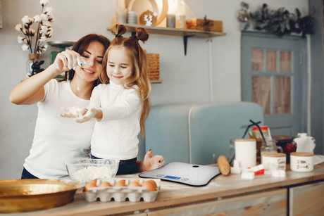 PLATINET Nutrition kuhinjska tehtnica PNKS18, Bluetooth aplikacija, TARA funkcija, LCD ekran, bela