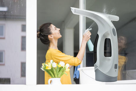 EOL - Platinet PRWC2200 Brezžični vakuumski čistilec oken in škropilnik s čistilno krpo 2v1, 20 W, 2.0 KPA, 2200 mAh