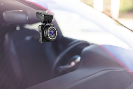 Avto kamera NAVITEL R600 GPS, SONY senzor, FullHD 1920x1080 (30frs), 2'' zaslon, Night Vision, MicroSD, G-SENZOR, GPS, 170°