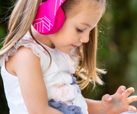 PowerLocus P2 KIDS brezžične naglavne slušalke, otroške, Bluetooth, polnilna baterija, do 15 ur, LED osvetlitev, zložljive, USB Type-C, AUX, +torbica, roza