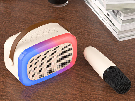 TREVI XR8A01 prenosni KARAOKE zvočnik, Bluetooth, polnilna baterija, USB / microSD / AUX, brezžični mikrofon, RGB LED osvetlitev, bel (Cloud White)