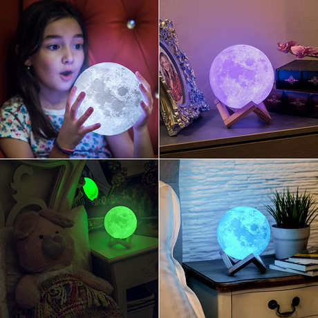 WELL namizna 3D MOON LED svetilka s spreminjanjem 7 barv na dotik (touch), leseno stojalo, na baterije, premer 15cm