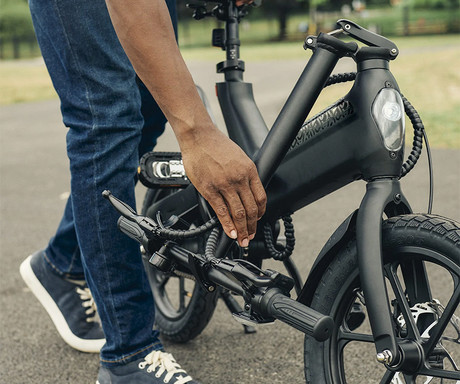 MS ENERGY URBANFOLD i6 električno kolo, zložljivo, 16" pnevmatike, 250W motor, 36V 10Ah 360Wh baterija, do 60 km, disk zavore, zadnje vzmetenje, LCD zaslon, črna (Obsidian Black)