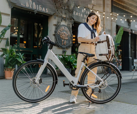 MS ENERGY C30 električno kolo, cestno / mestno, 27.5" pnevmatike, 250W motor, 360Wh 36V 10Ah baterija, do 60km, SHIMANO 8-prestav, disk zavore, LCD zaslon, LED osvetlitev, zadnji nosilec, aplikacija