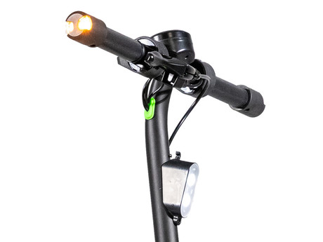 EOL - TREVI Velociptor SKILL 2 ES82W električni skiro, 350W motor, LED luči + smerniki, zložljiv, zaslon, polnilna baterija, do 20 km, črn