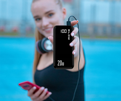 EOL - Power bank BLOW PB30A, 30.000mAh, Polymer baterija, Quick Charge 3.0, LED zaslon, Type-C, črna
