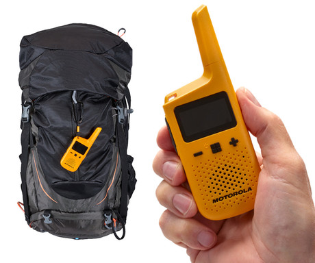 Motorola T72 GO ACTIVE walkie talkie komplet, 2-KIT, PMR446, VOX funkcija, doseg 8km, IP54 vodoodpornost, polnilna baterija, + dodatki, rumen