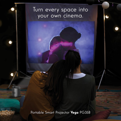 THOMSON VEGA PG35B projektor, 4K UHD, Google TV, pametni daljinec, črn (Premium Black)